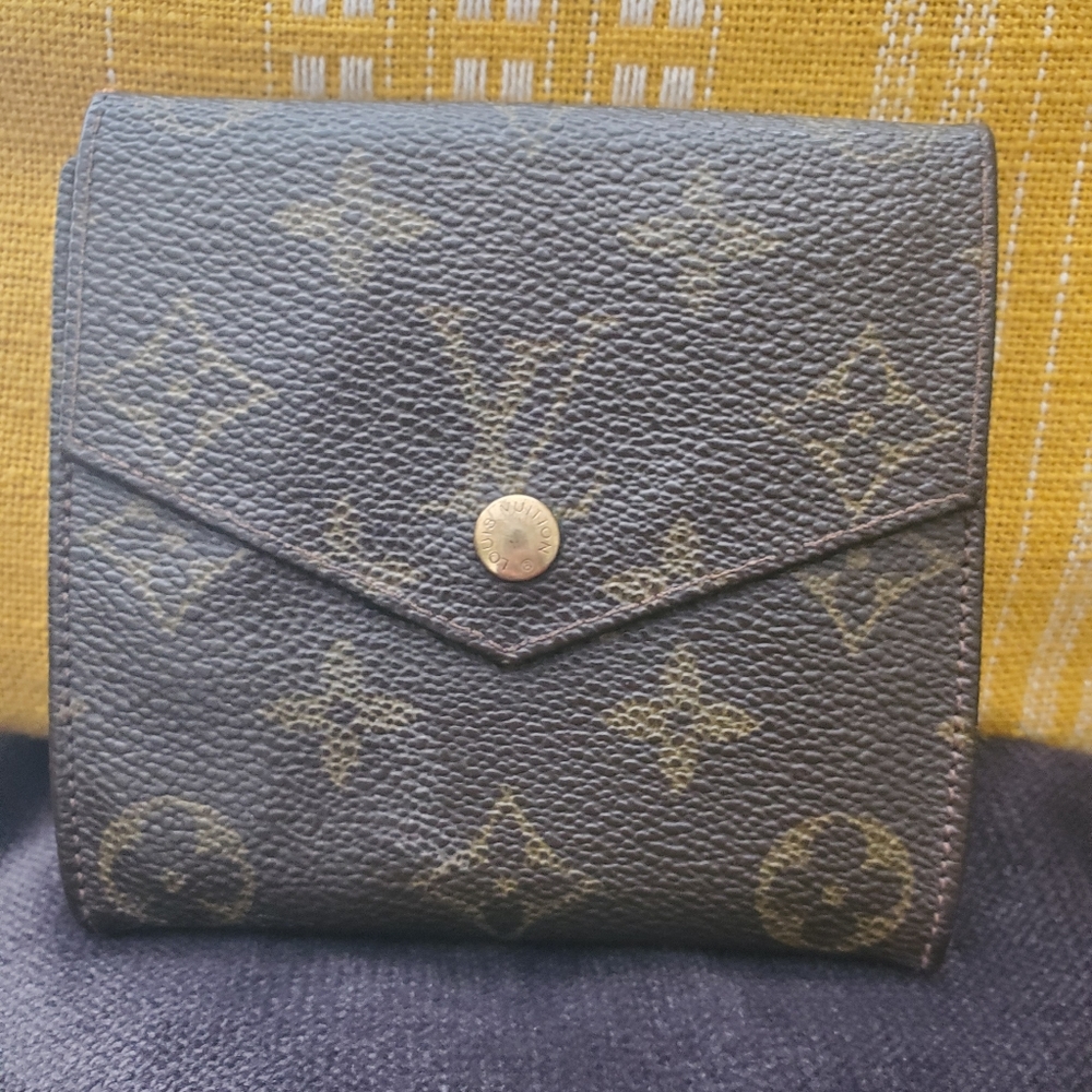 Authentic LV wallet